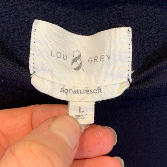 Lou & Grey signature soft long sleeved navy blue teeshirt size large - Picture 9 of 11